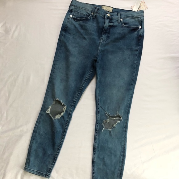 PRICE DROPPED! Free People Distress Jeans - Picture 2 of 4